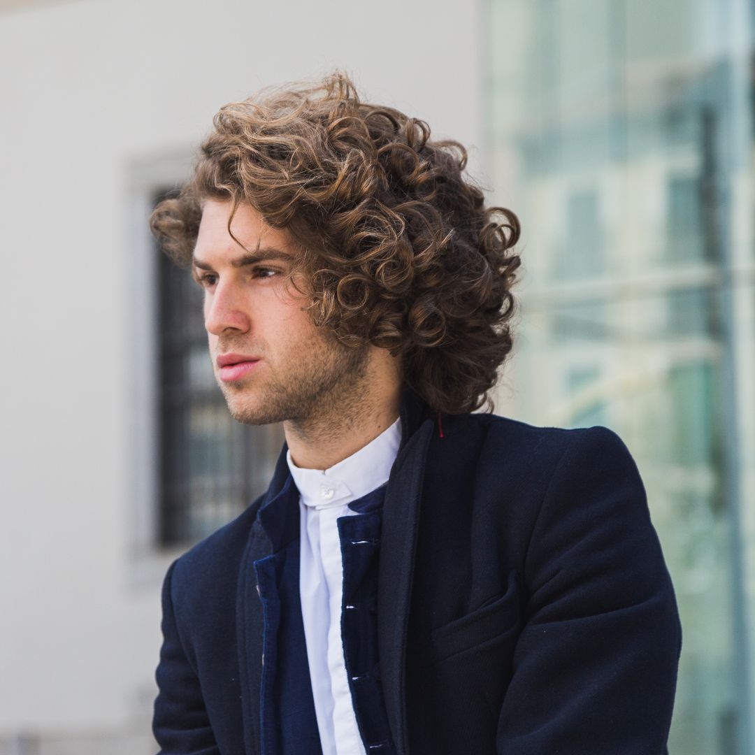 Locken für Männer: Mit diesen Produkten gelingt dir die Lockenfrisur - MR HANDSOME